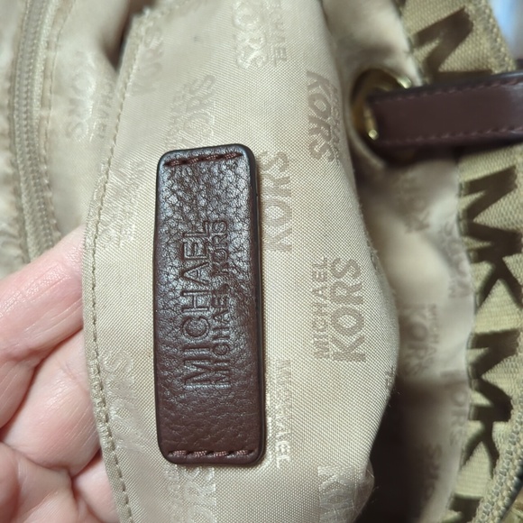 Michael Kors Tan Monogram Interior Tote Sold As Is Please Look At The Pictures - Picture 2 of 6
